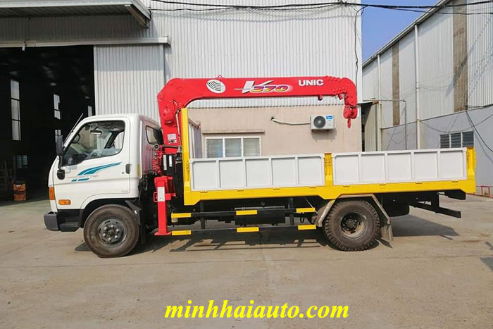 xe tải hyundai 110s gắn cẩu unic 3 tấn